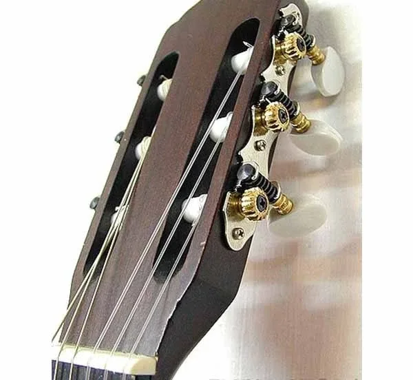 Guitar STRUNAL4670