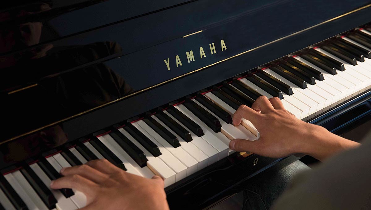 YAMAHA JU109پیانو های برند یاماها